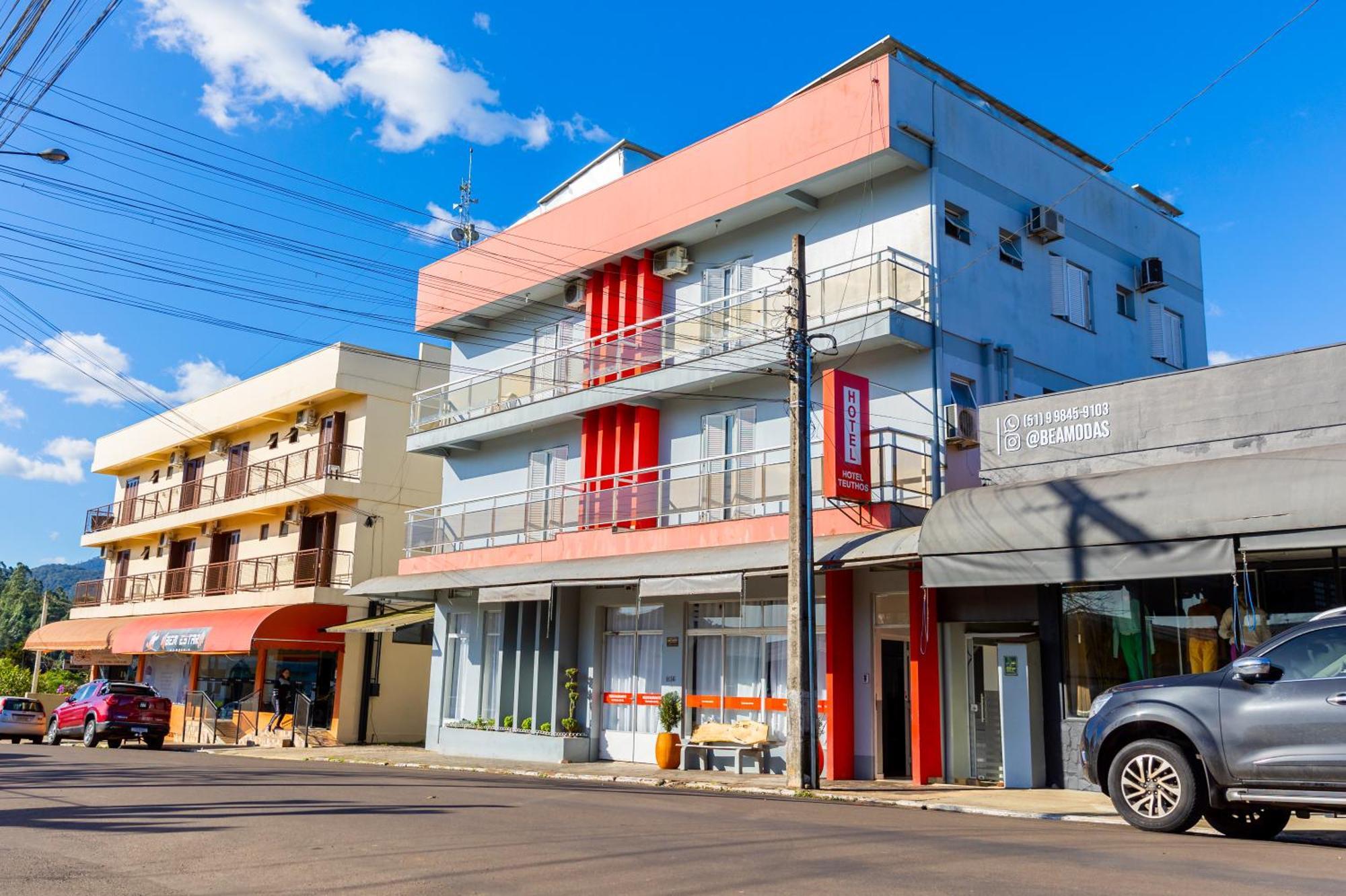 Teuthos Hotel Teutônia Zewnętrze zdjęcie