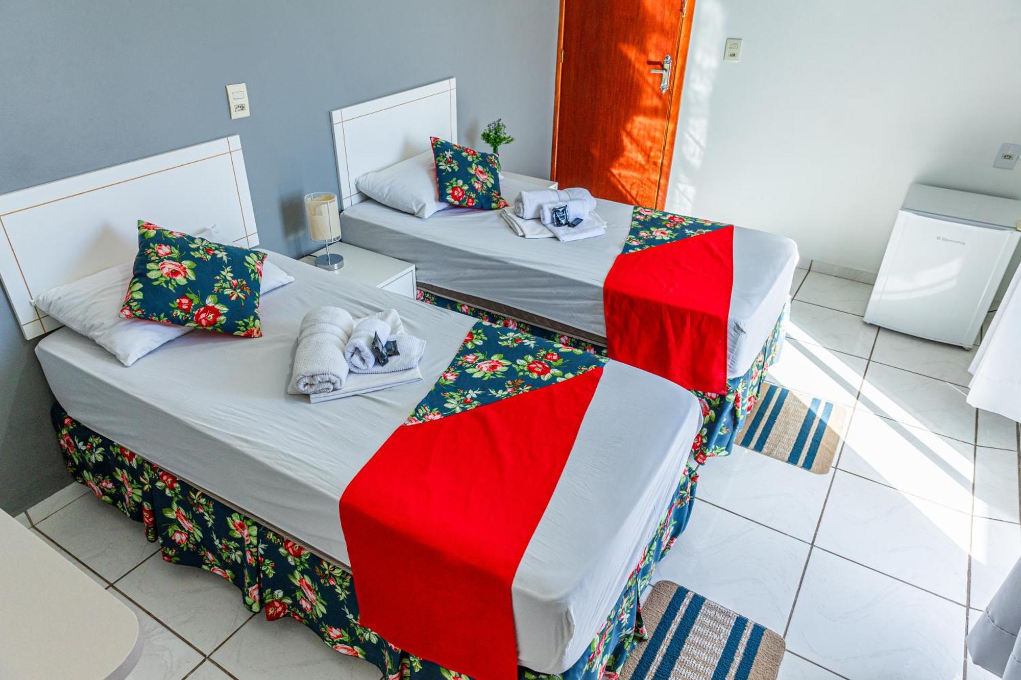 Teuthos Hotel Teutônia Zewnętrze zdjęcie